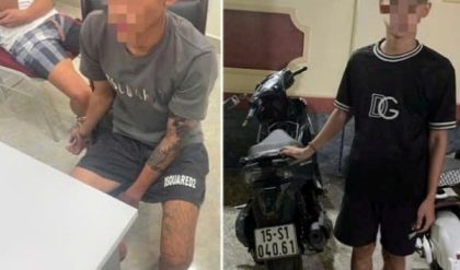 Các đối tượng Ngô Quang H và Nguyễn Minh T tại cơ quan Công an. Ảnh: Công an TP Hải Phòng